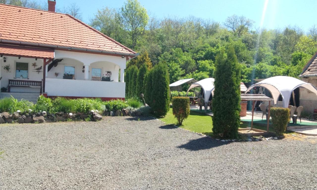 Harmony Vendeghaz Egerszalok Apartment Luaran gambar