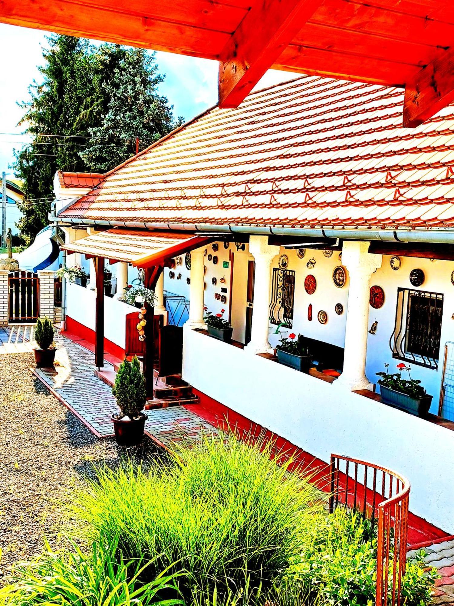 Harmony Vendeghaz Egerszalok Apartment Luaran gambar